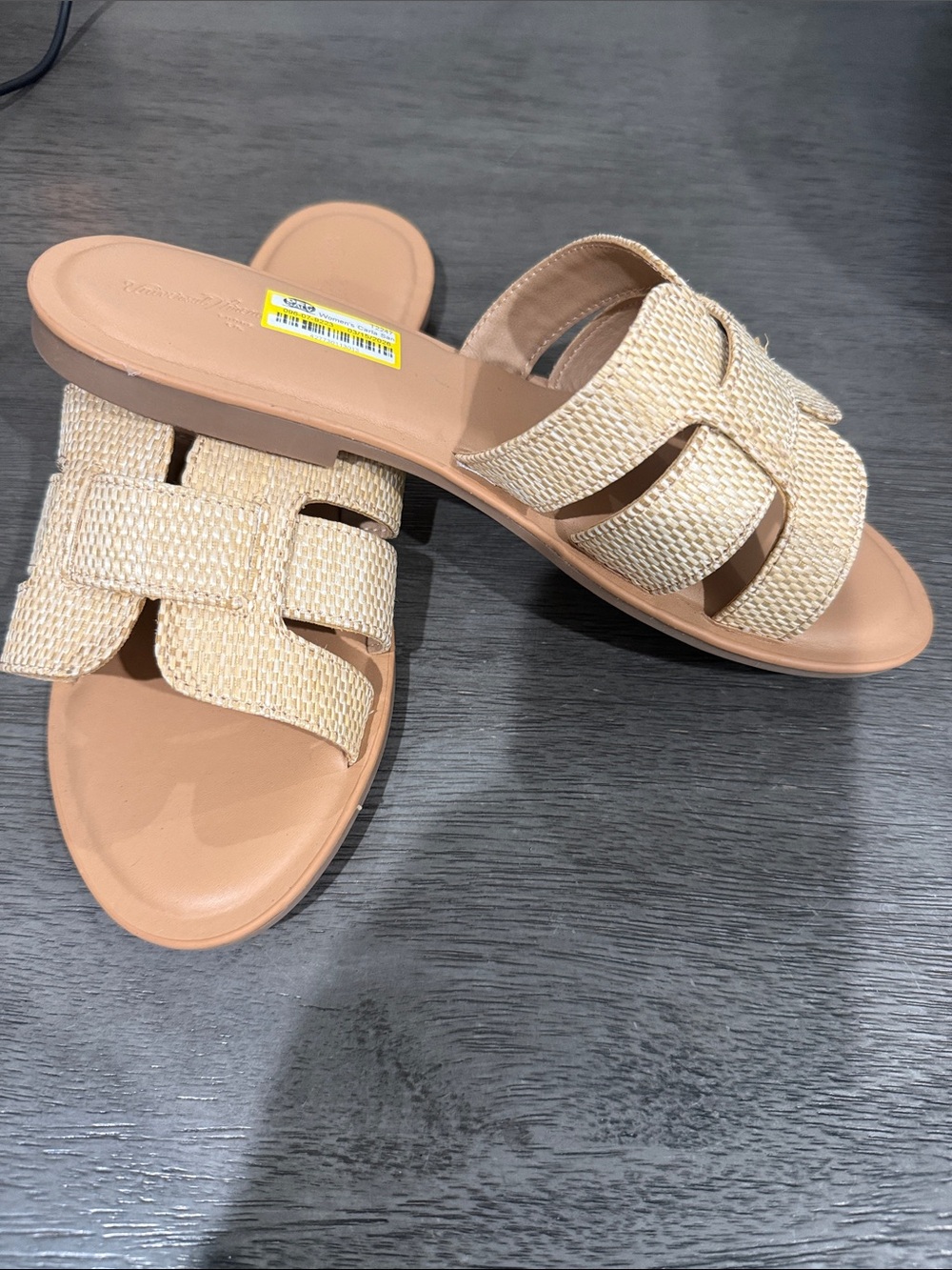Women’s Carla Sandals with Memory Foam Insole - Universal Thread - Picture 5 of 8